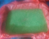 Foto langkah ke 5 dari resep Bulo gulung pandan roti tawar kukus.
