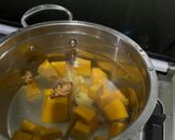 Foto langkah ke 2 dari resep Sayur Bening Labu Kuning.