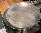 Une image de l'étape 2 de Maxi tarte aux pommes du jardin et miel d Algarve pâte brisée au cassis.