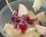 Foto langkah ke 2 dari resep Salad Buah (buah pir & buah naga).