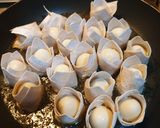 Foto langkah ke 2 dari resep Bunga Pangsit Telur Puyuh.
