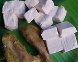 Foto langkah ke 2 dari resep Semur Tahu Ayam simple (#PR_AnekaSemur).