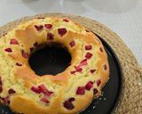 صورة لخطوة 5 من وصفة كيكة الزبادي بقطع الفراوله🍓🍓🍓