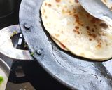 A picture of step 7 of Farali aalu paratha.