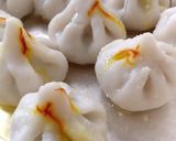 उकडीचे मोदक (ukadiche modak recipe in marathi) रेसिपी स्टेप 8 फोटो 