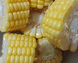 Foto langkah ke 1 dari resep Jagung Rebus Mentega.