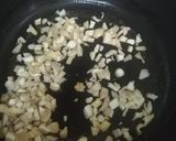A picture of step 2 of காளான் சூப்.