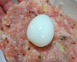 Hình bước làm 2 của món Xíu mại trứng cút sốt cà