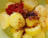 A picture of step 1 of Potato balls.