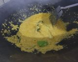 Foto langkah ke 1 dari resep Martabak Telur Isi Kare Daging dan Jamur Kancing.