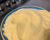 Une image de l'étape 3 de Gratin de polenta au lard, tomates, oignon, paneer et parmesan.