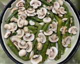 Foto del paso 2 de la receta: Tarta de espárragos y champiñones 🍄