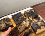 Foto del paso 3 de la receta: Cuadrados marmolados de algarroba y banana