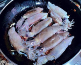 Foto del paso 9 de la receta: Chipirones en salsa caprichosa y algunas cositas más