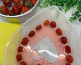 Foto langkah ke 4 dari resep Pudding strawberry lychee.