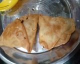 A picture of step 5 of Samose.