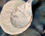A picture of step 4 of Uttapam made of rava / sooji.