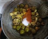 A picture of step 4 of Gunde kairi k sabzi.