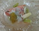 Foto langkah ke 4 dari resep Sop Ikan Nila Merah (W#35).