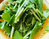 Hình bước làm 2 của món Mì trứng xào thịt bò