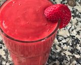 A picture of step 1 of Red smoothie.