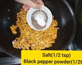 A picture of step 4 of Chicken Jalfrezi.