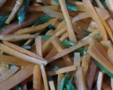 A picture of step 2 of Veg egg chicken pasta.