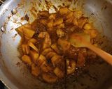 A picture of step 4 of آلو گوبھی.