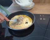Foto del paso 3 de la receta: Tortilla de gulas