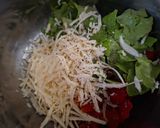 Pas rețetă Salata de Roșii cu Brânză🍅🥒🧅🍞🧂 4 fotografie