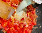 Hình bước làm 4 của món Salmon with whipping cream sauce (cá hồi sốt kem tươi)