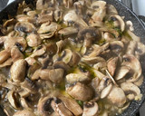 Foto del paso 4 de la receta: Champiñones al ajillo