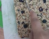 A picture of step 5 of Homemade Granola Bar.