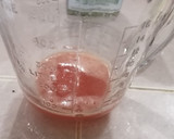 Foto del paso 3 de la receta: Pizza de pepperoni con salsa de tomate