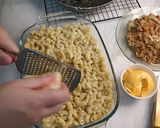 Foto langkah ke 10 dari resep Mac Tuna 'n Cheese.