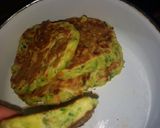 Foto del paso 2 de la receta: Torrejitas de zapallito y zanahoria