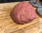 A picture of step 3 of Homemade Mini Cheeseburgers.
