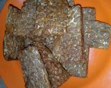 Foto langkah ke 2 dari resep 23. Tempe Kencur Pedas Ala Bunda.