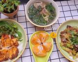 Hình bước làm 5 của món Cơm nhà với các món gà
