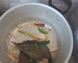Foto langkah ke 4 dari resep Sup Ayam Pak Min Klaten.