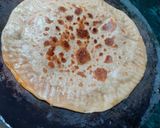 A picture of step 5 of Pizza paratha.