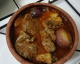 صورة لخطوة 3 من وصفة طاجن بصل اورمه بالحمة 🍖🍲