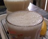 A picture of step 2 of Banana shake.