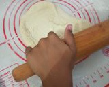 Foto langkah ke 6 dari resep Pizza Empuk Favorit Keluarga.