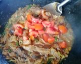 Foto langkah ke 4 dari resep Ikan Asin Tenggiri & Kembang Tahu Masak Tauco.