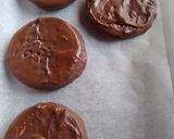 Foto del paso 2 de la receta: Bombones y alfajores 😋😍