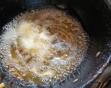 A picture of step 2 of Paneer ka pakoda.