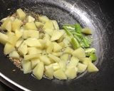 A picture of step 2 of Sabudana Khichdi.