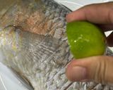 Gambar langkah 1 resipi Ikan Bayan Kukus Sos Tiram Asam Boi.