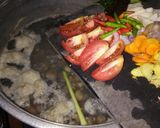 Foto langkah ke 1 dari resep Kerang dara kuah asam bening.